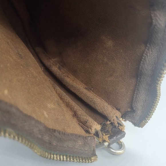 LOUIS VUITTON VINTAGE POCHETTE ACCESSOIRES - Picture 16 of 16